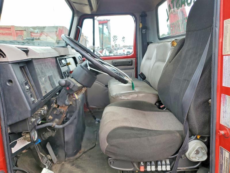 1999 International 4700 tow Truck