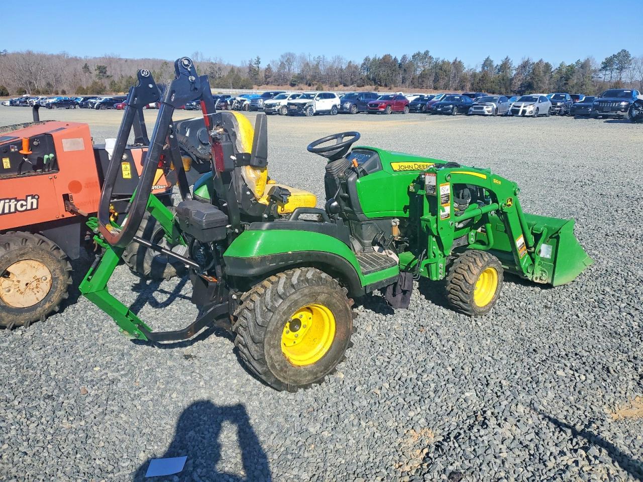 2023 John Deere 1025R Mfwd Tractor