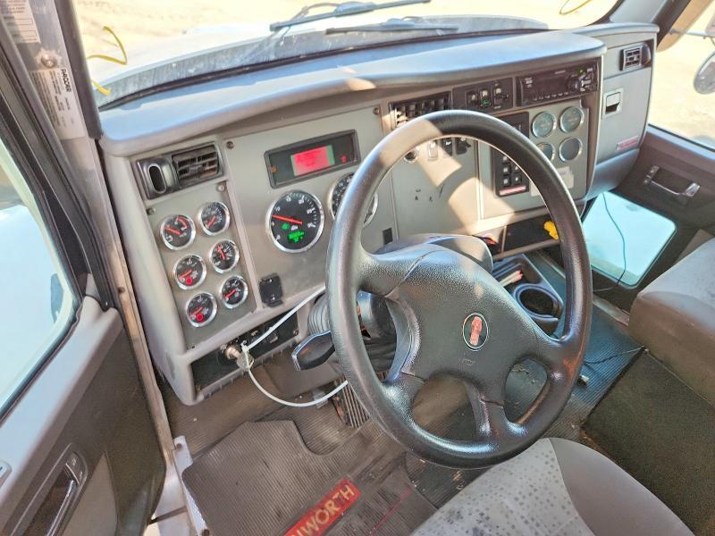 2018 Kenworth T370 box Truck