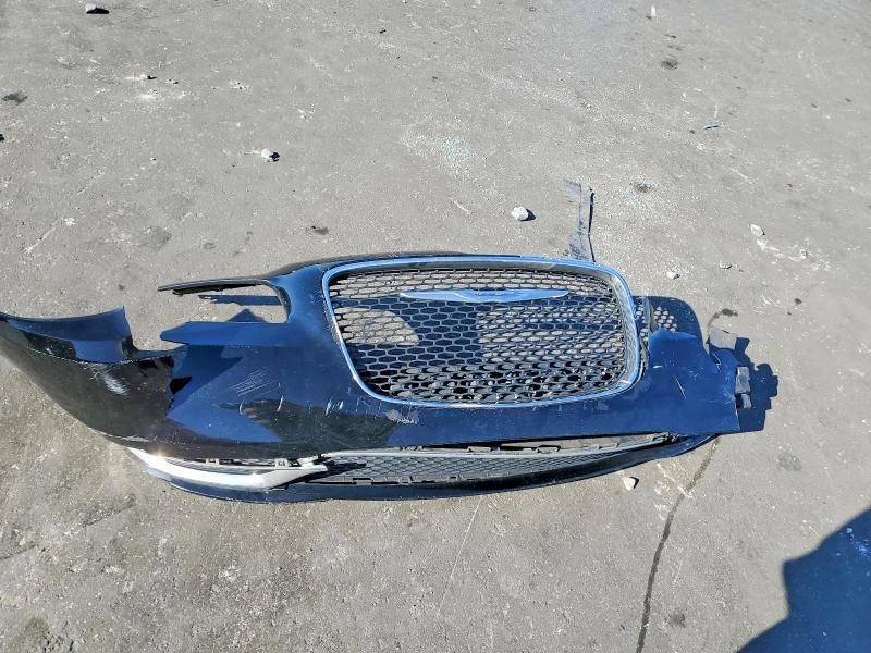 2015 Chrysler 300 Limited