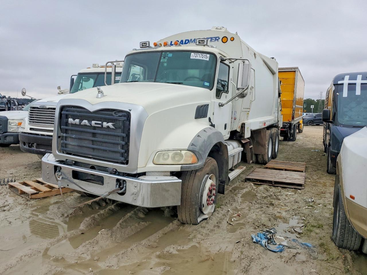 2016 Mack GU500 Refuse Truck