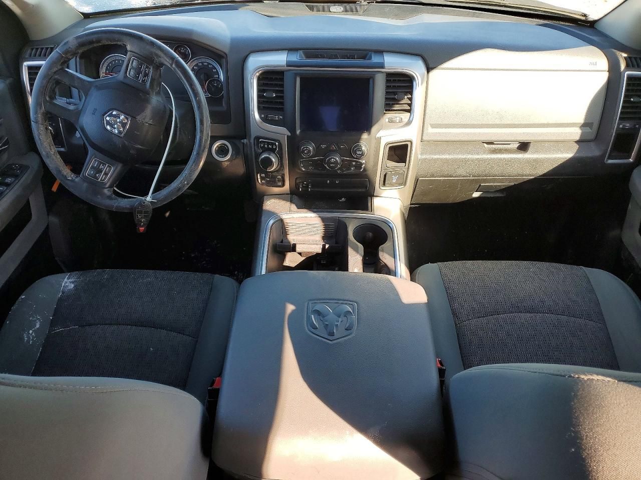 2018 Dodge Ram 1500 slt