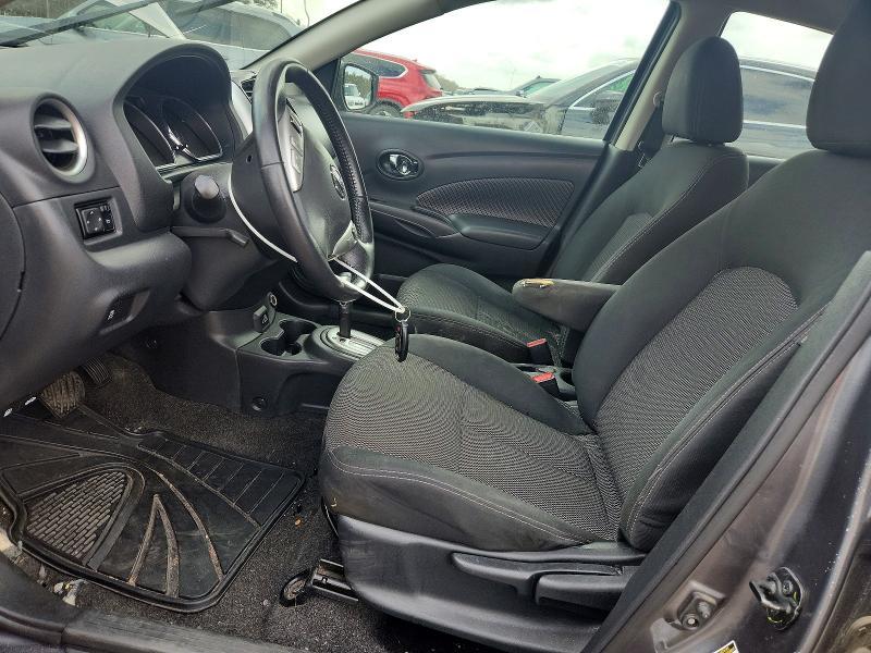 2019 Nissan Versa sv