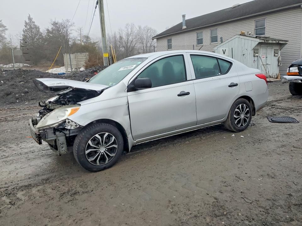 2014 Nissan Versa s