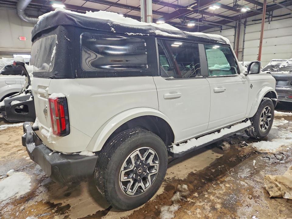 2022 Ford Bronco Base