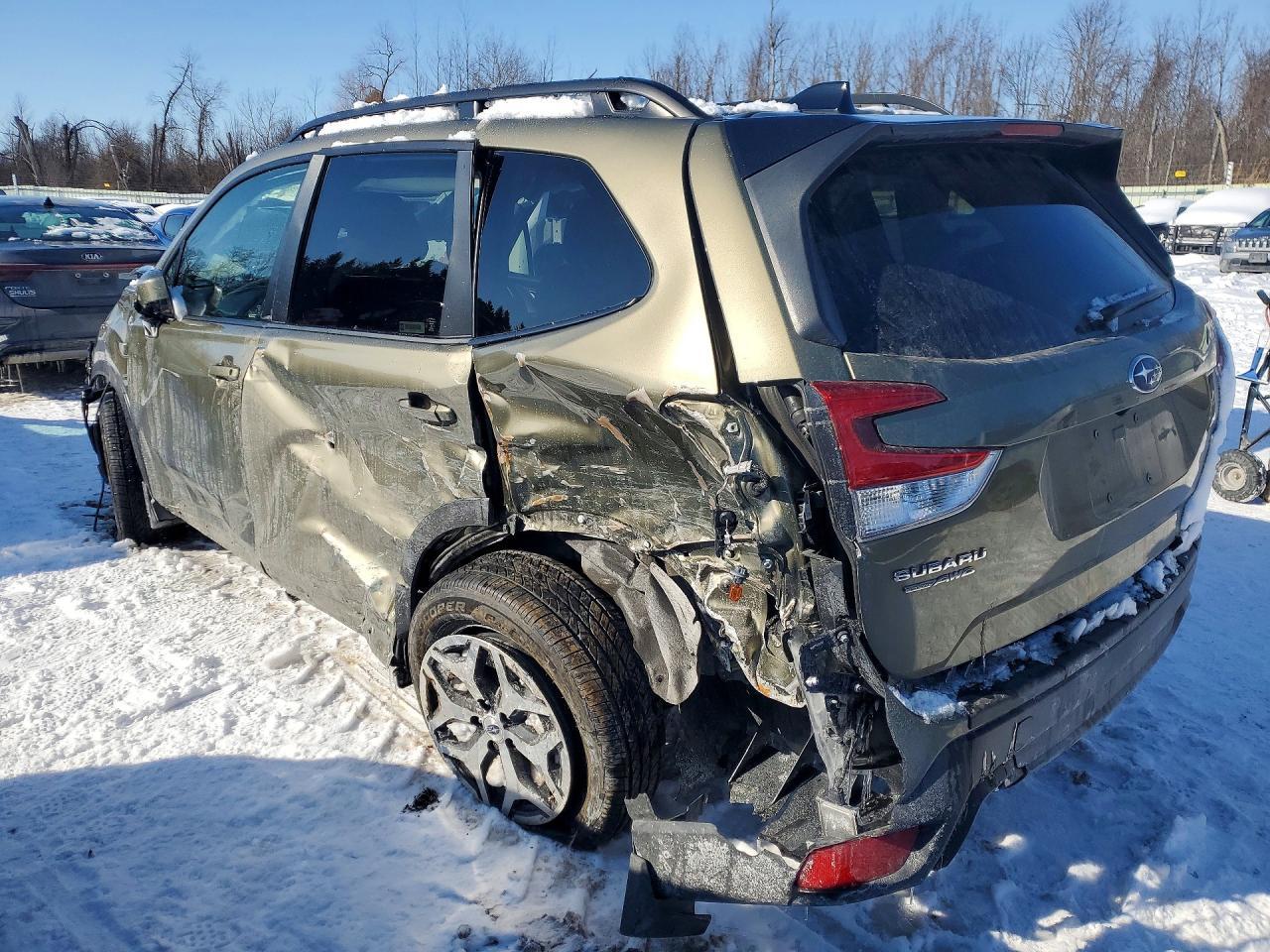 2024 Subaru Forester Premium