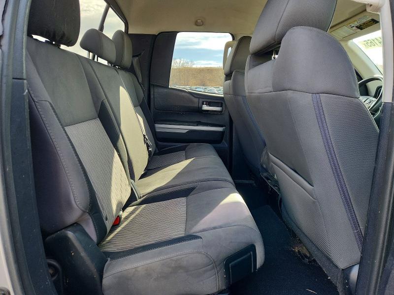 2015 Toyota Tundra Double cab sr