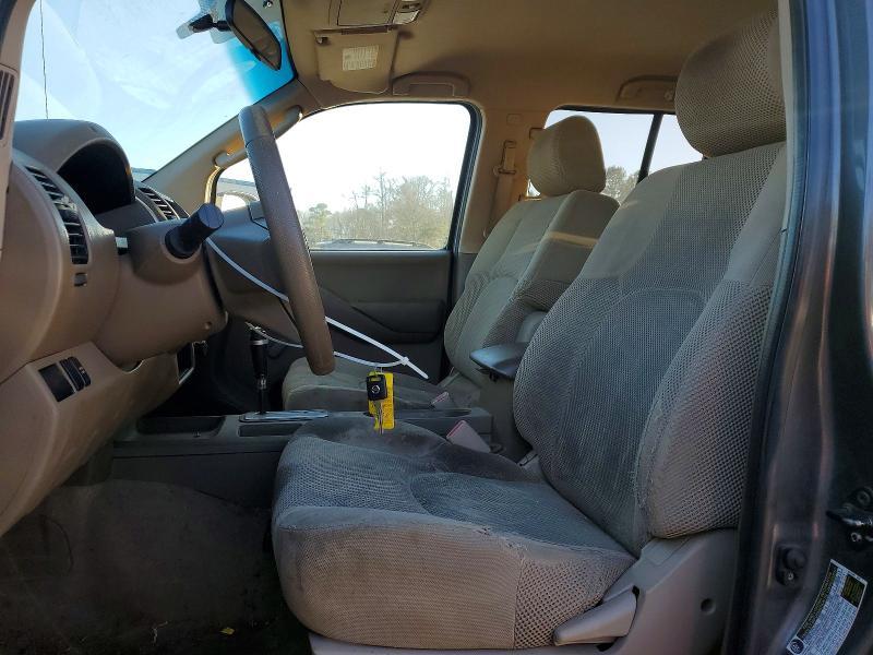 2006 Nissan Frontier Crew cab le