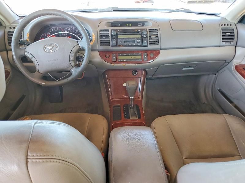 2005 Toyota Camry le