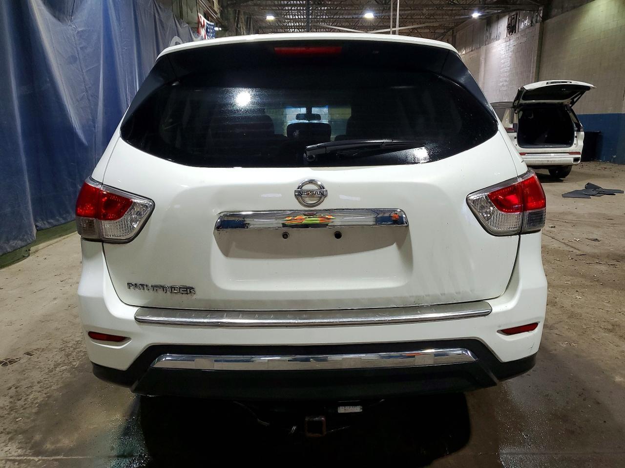 2013 Nissan Pathfinder s