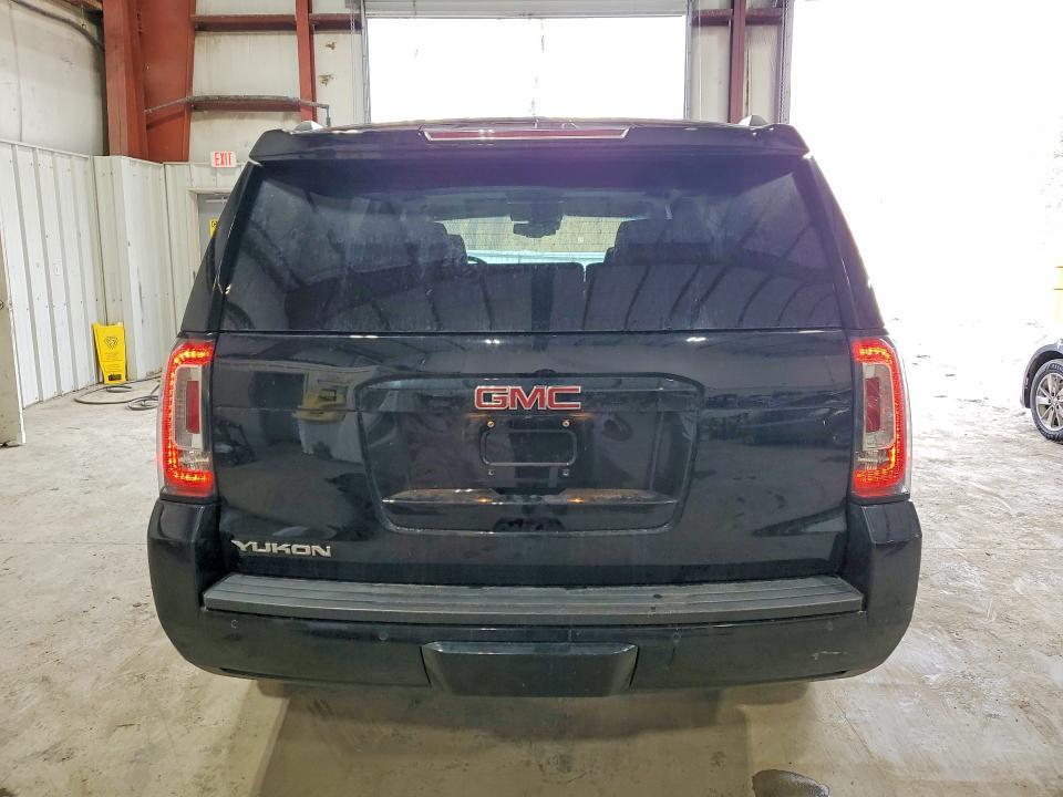 2017 GMC Yukon slt