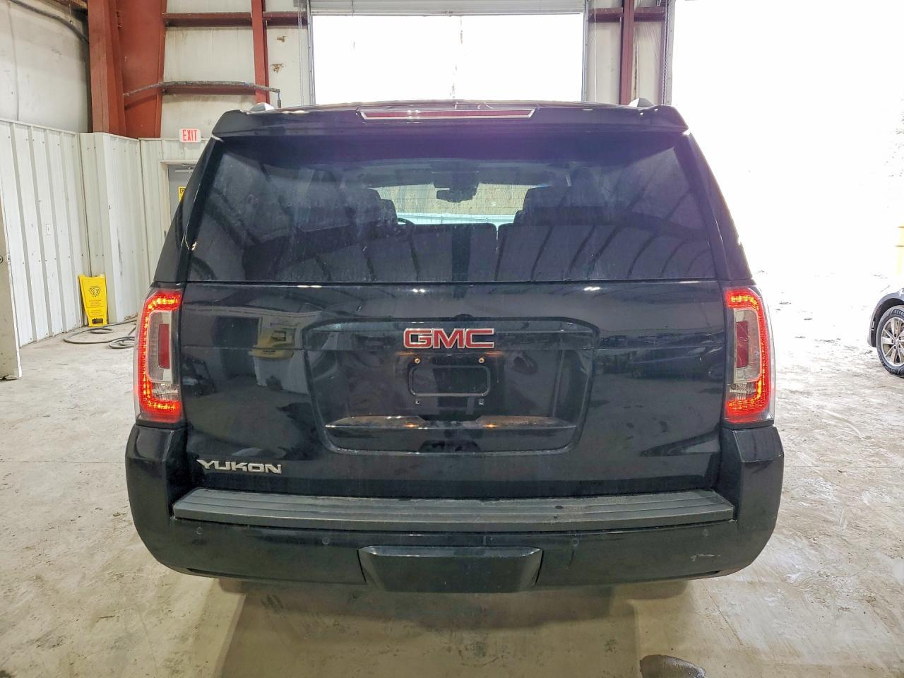 2017 GMC Yukon slt