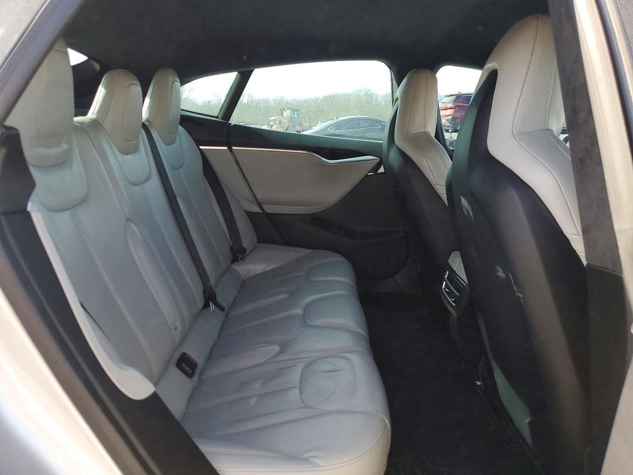 2015 Tesla Model s