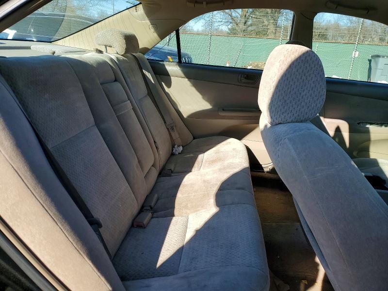 2002 Toyota Camry le