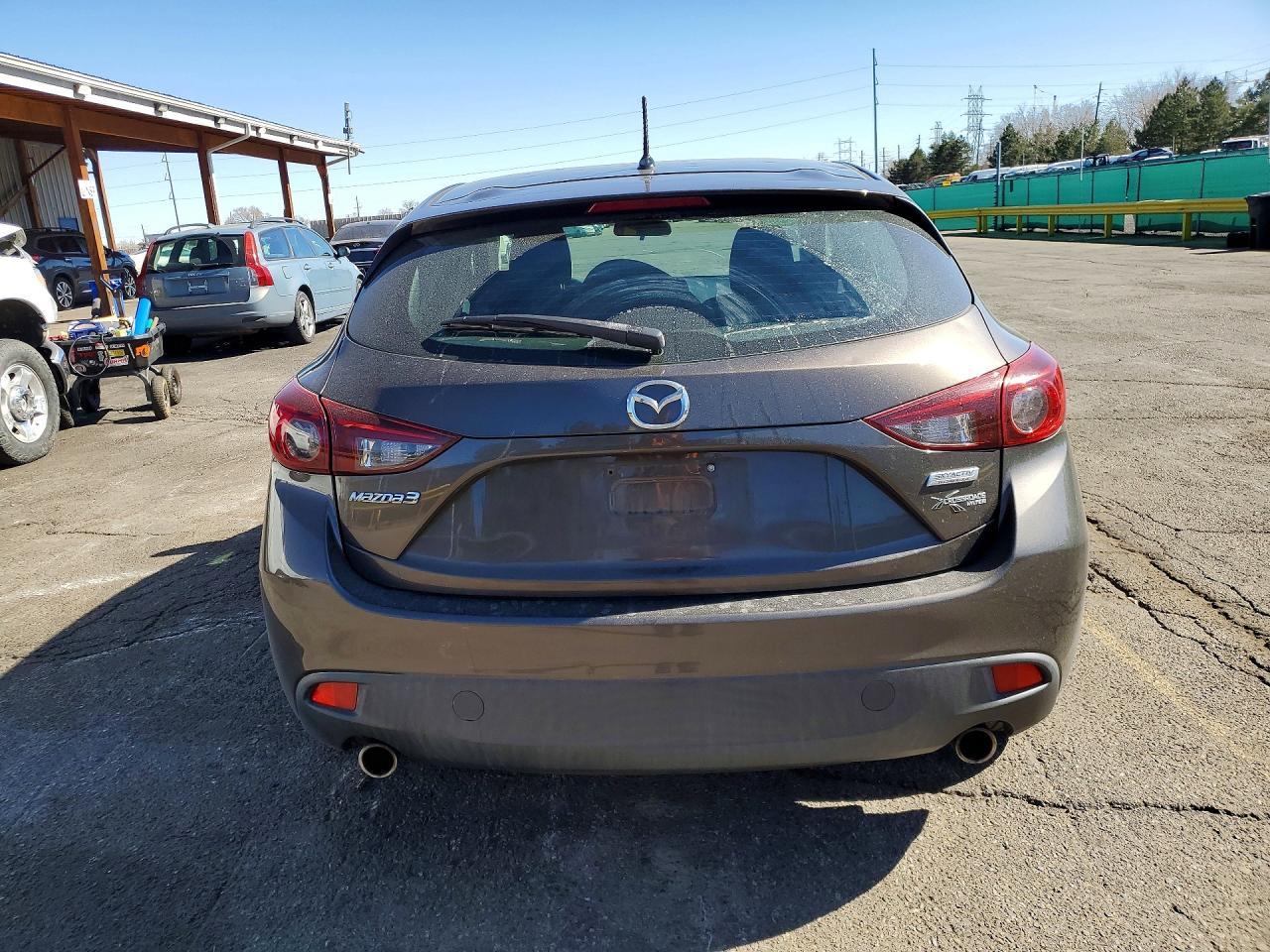 2015 Mazda 3 Sport