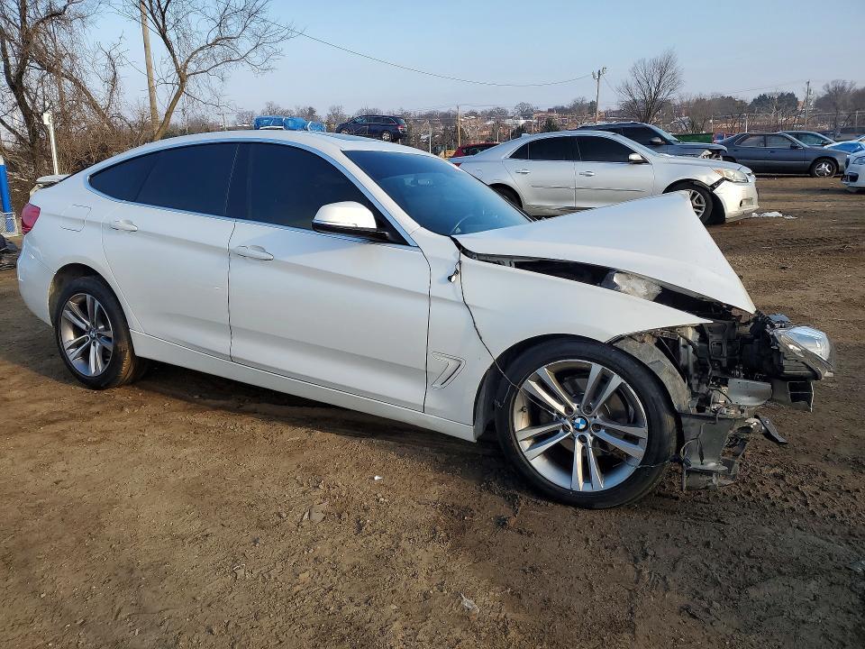 2017 BMW 330 Xigt