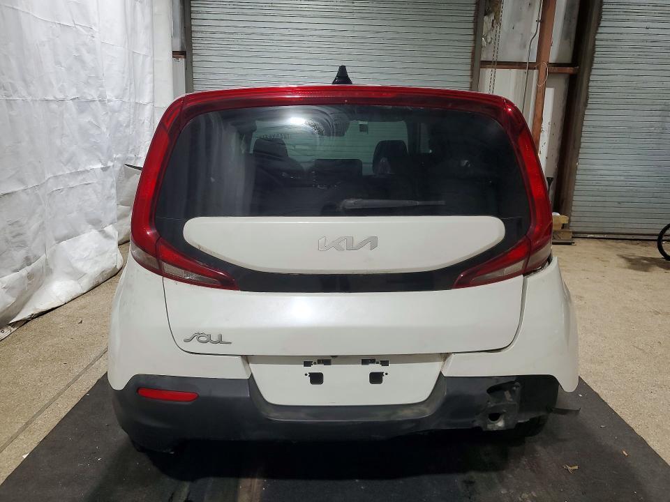 2022 KIA Soul lx