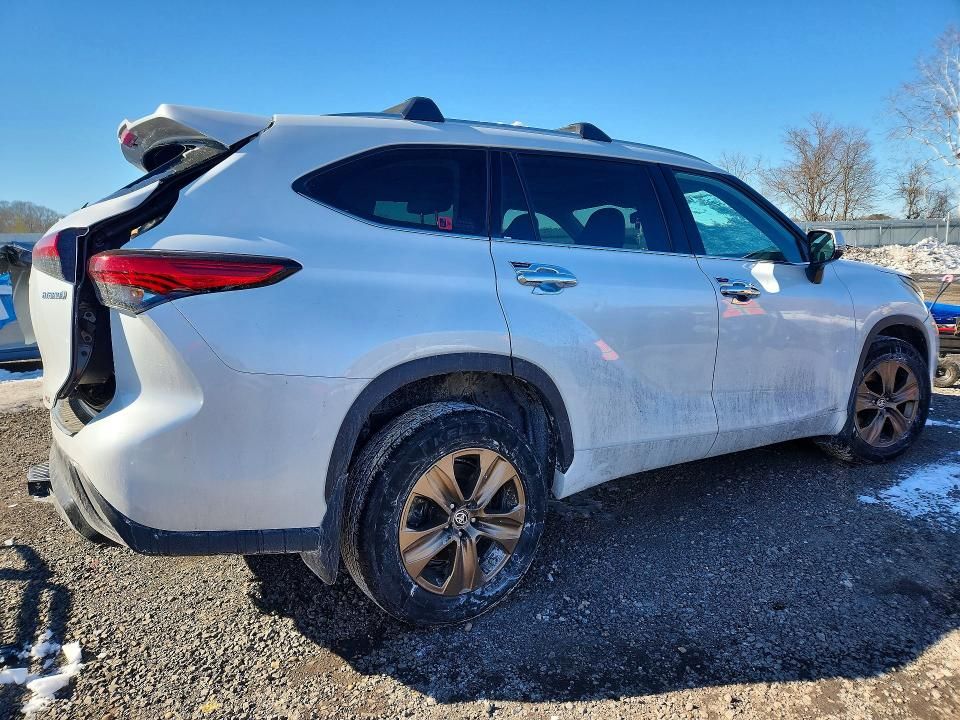2022 Toyota Highlander Hybrid xle