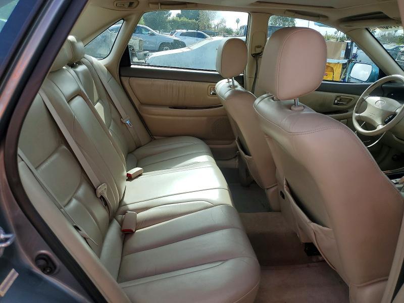 2000 Toyota Avalon xl