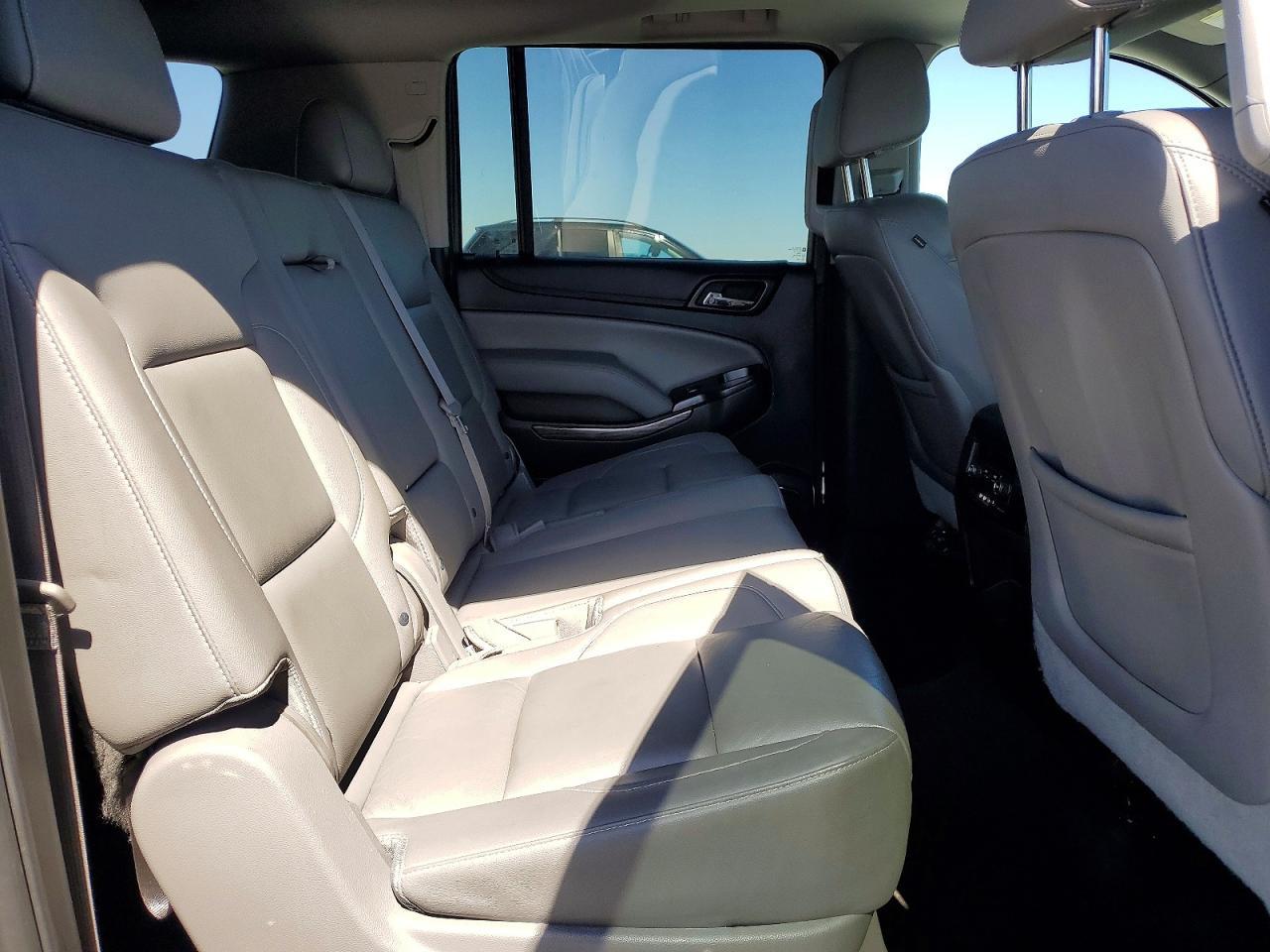 2015 Chevrolet Suburban K1500 lt