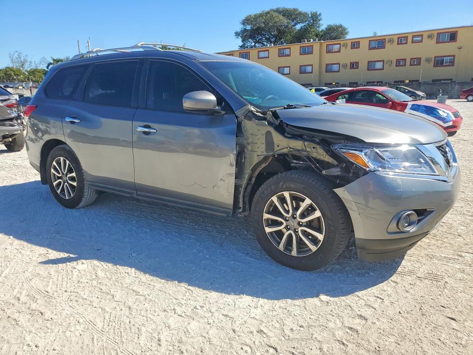 2016 Nissan Pathfinder s