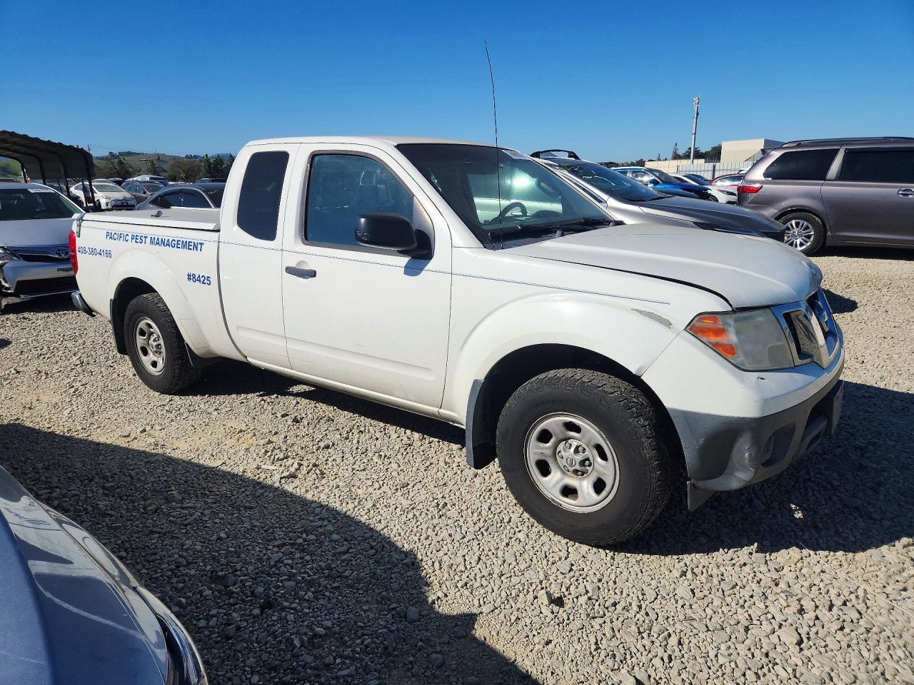 2016 Nissan Frontier s
