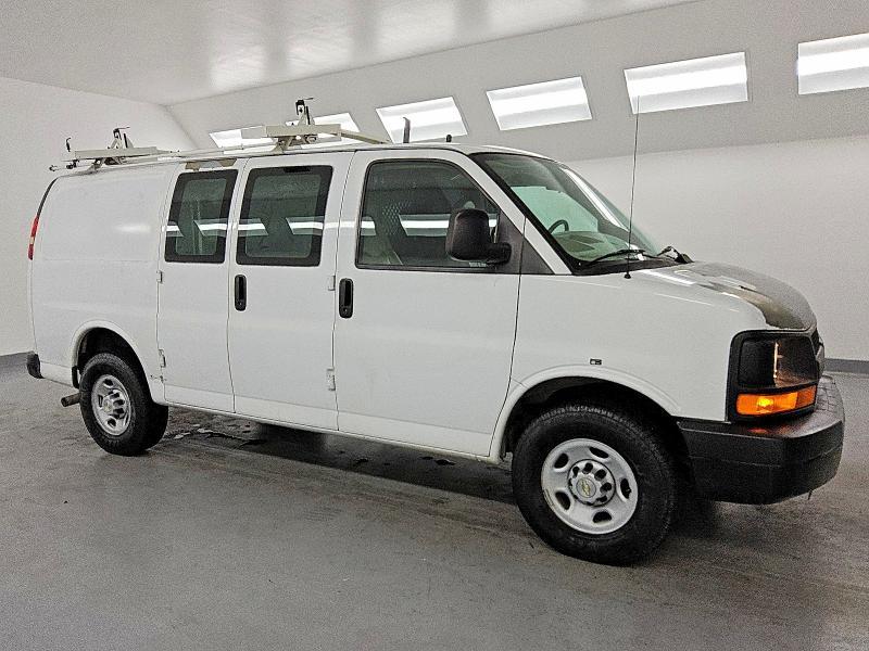 2008 Chevrolet 2008 Chev G3500 Express Cargo van