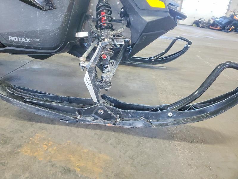 2016 Skidoo Renegade