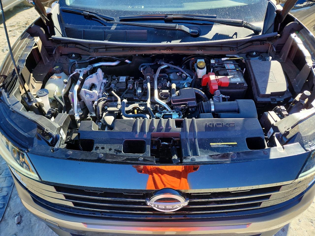 2025 Nissan Kicks sv