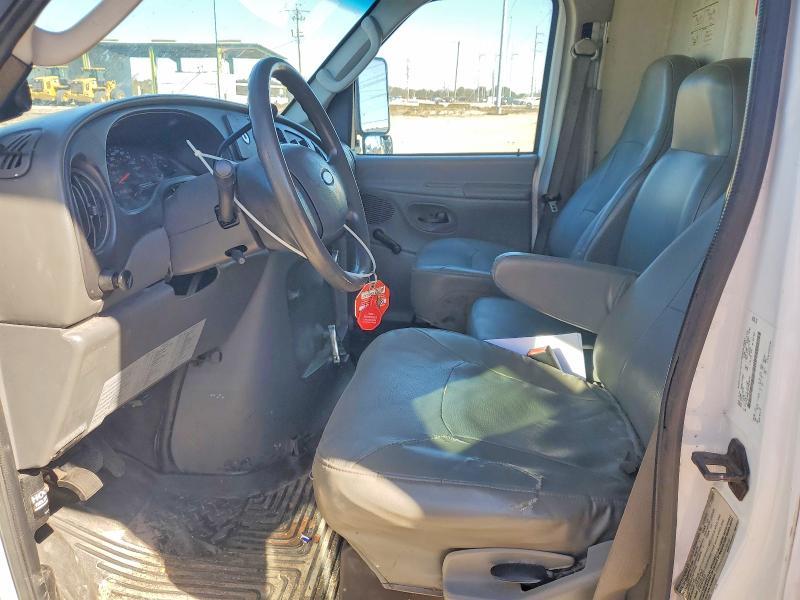 2008 Ford E350 BOX Truck