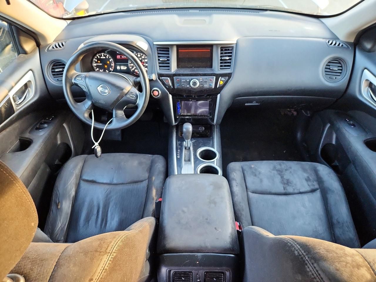 2015 Nissan Pathfinder s