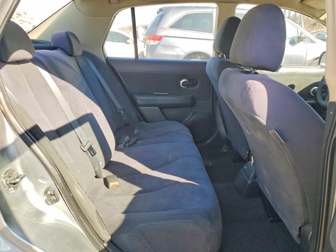 2008 Nissan Versa s