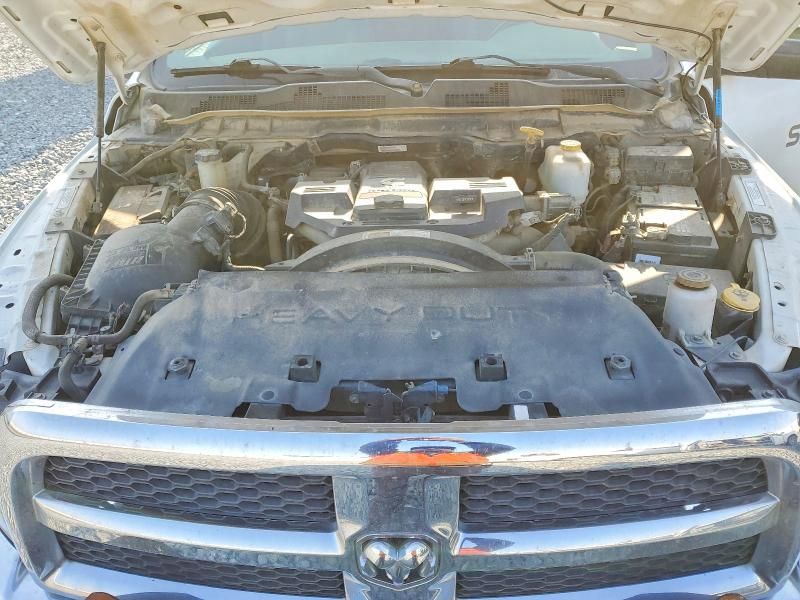 2014 Dodge RAM 5500 Flatbed Truck