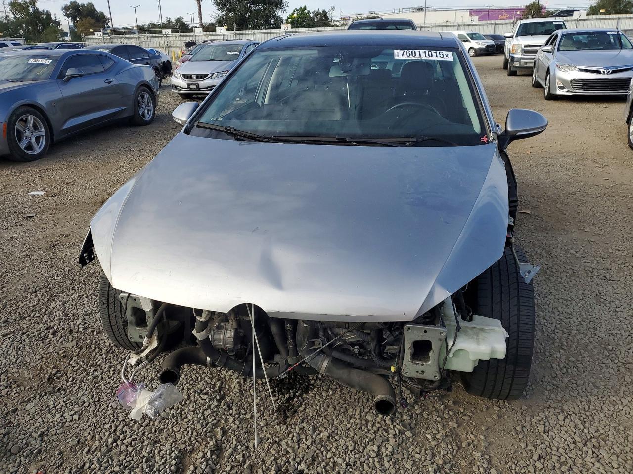 2017 Volkswagen Golf s