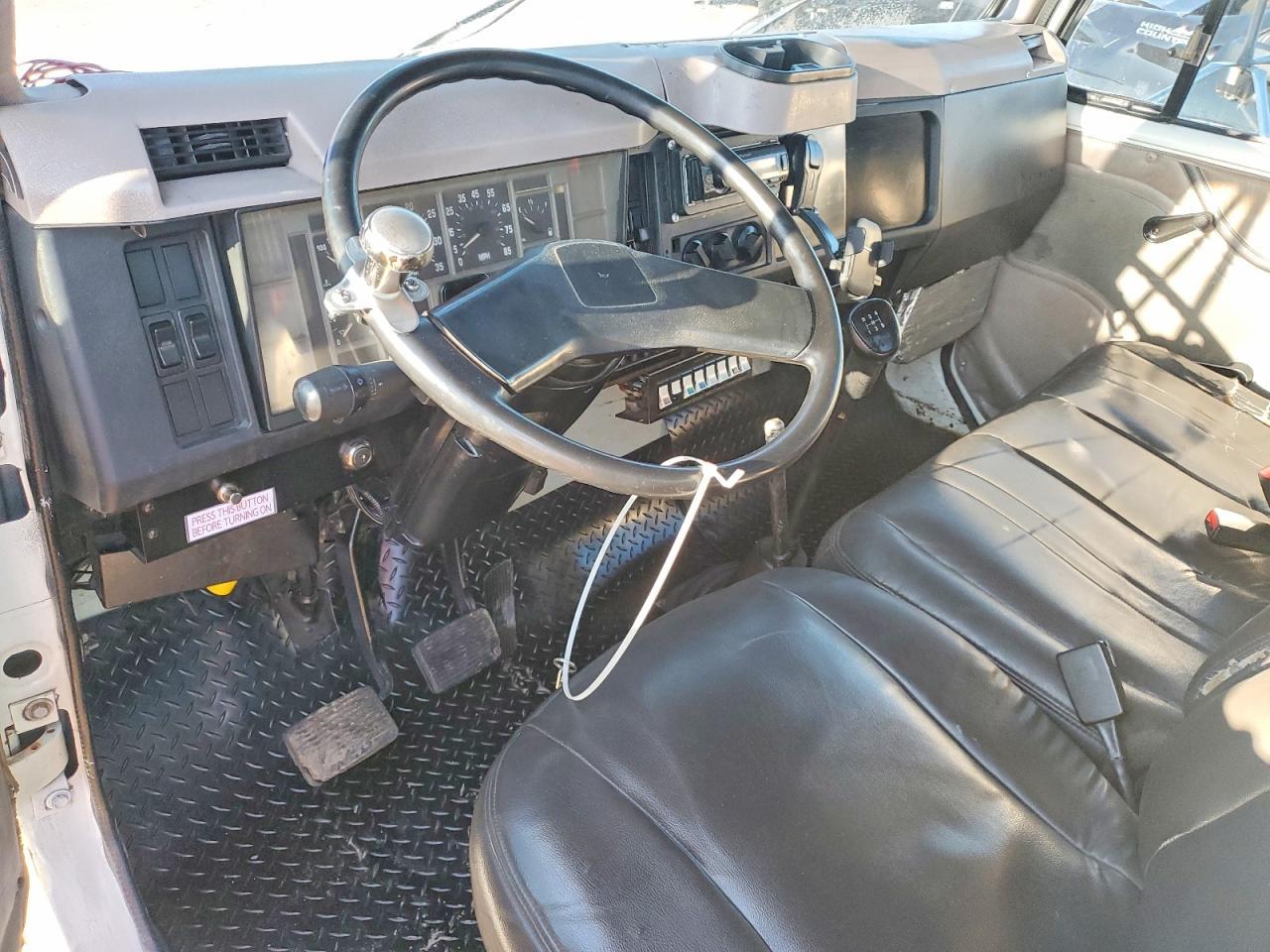 1997 International 4700 Rollback TOW Truck