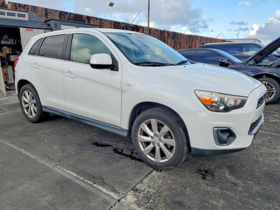 2013 Mitsubishi Outlander Sport se