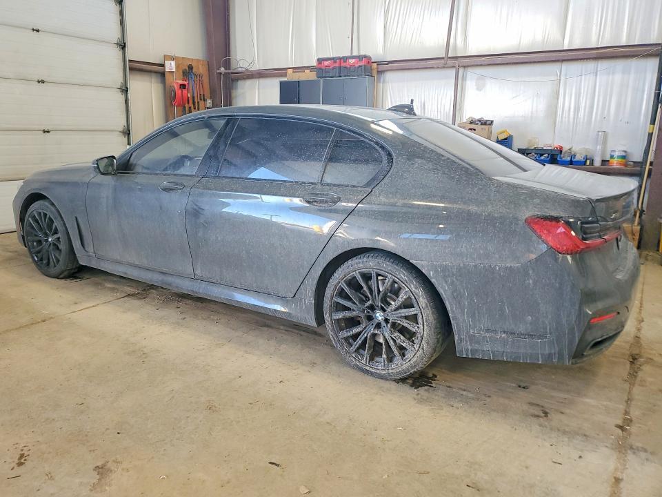 2021 BMW 750 xi