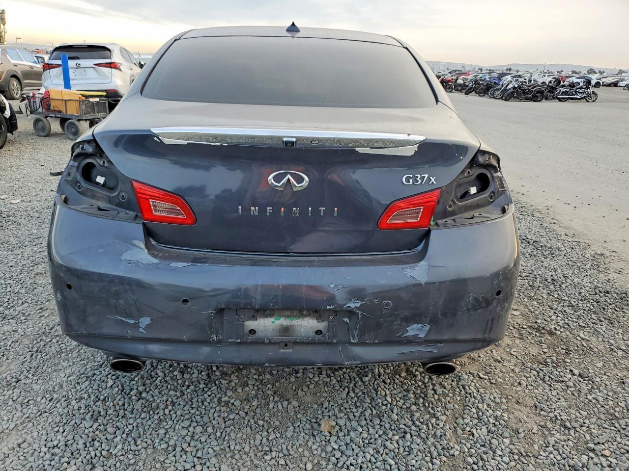 2013 Infinity G37 Base