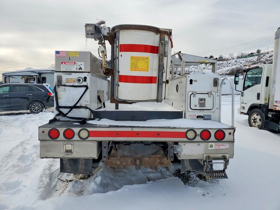 2012 Dodge RAM Chassis Cab Bucket Truck