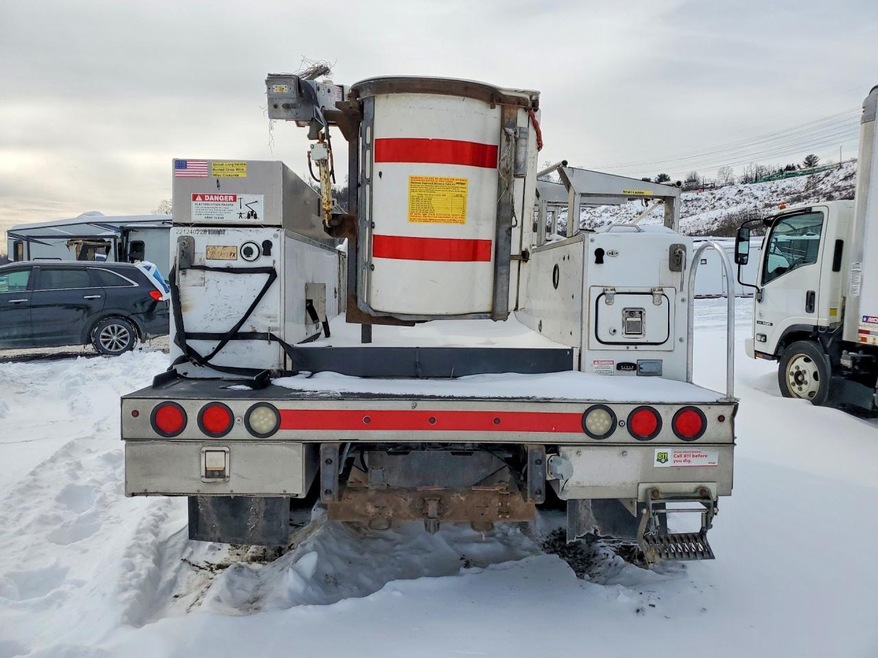2012 Dodge RAM Chassis Cab Bucket Truck