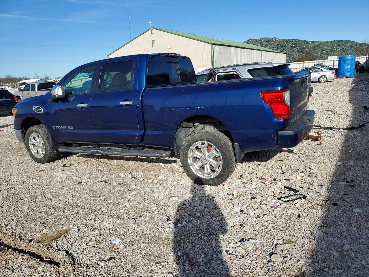 2016 Nissan Titan XD SL