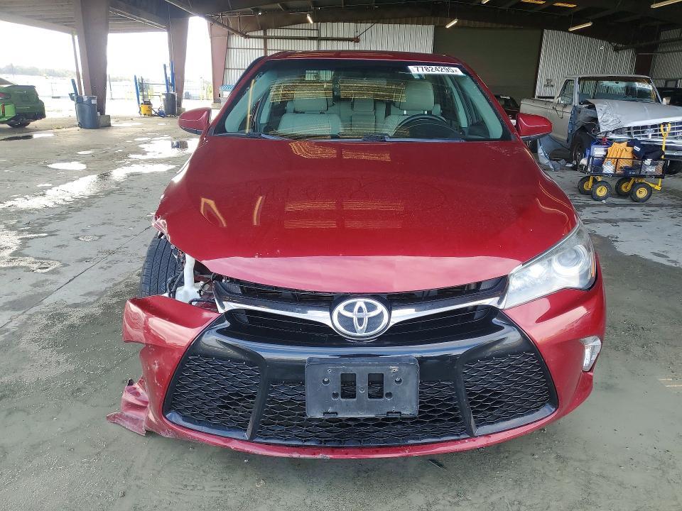 2015 Toyota Camry le