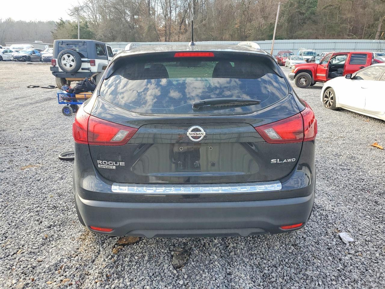 2018 Nissan Rogue Sport s