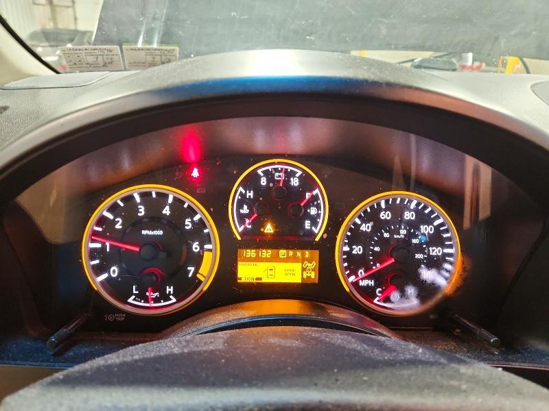 2014 Nissan Titan SV