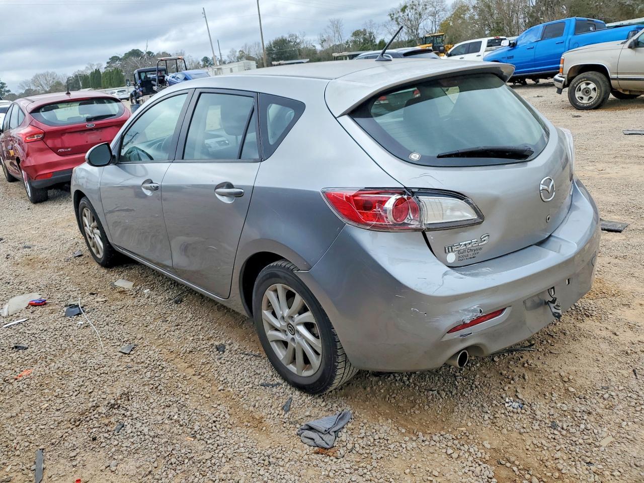 2013 Mazda 3 I