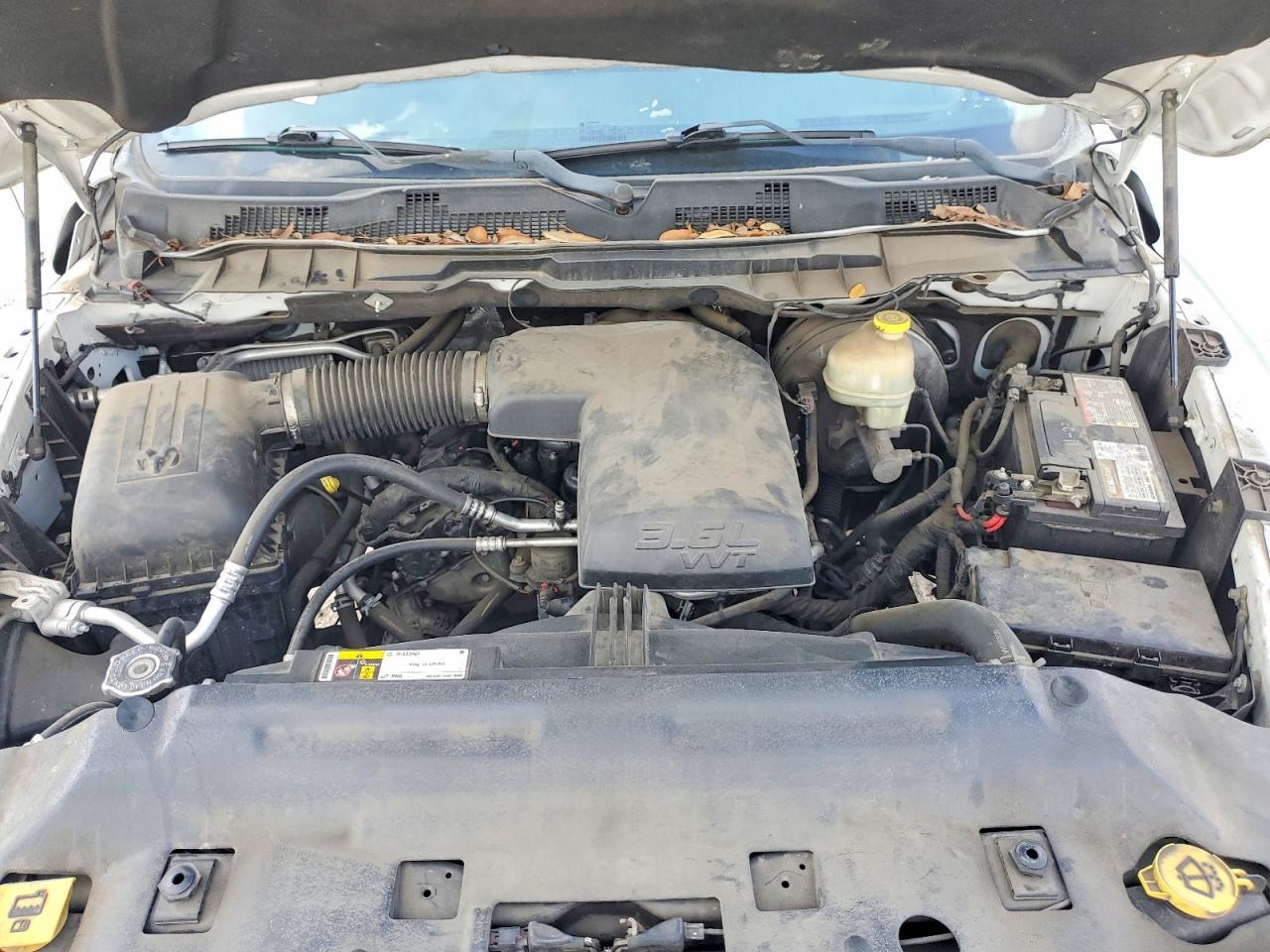 2016 Dodge Ram 1500 slt