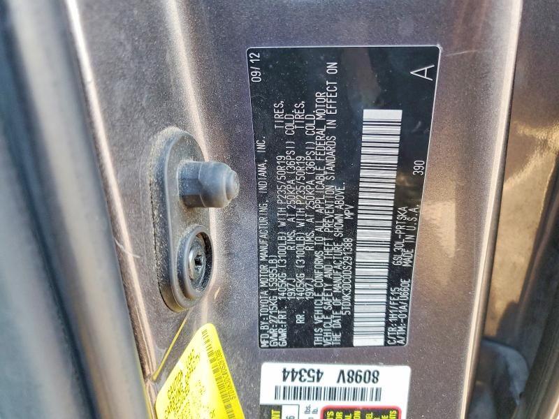 2013 Toyota Sienna se 8-passenger