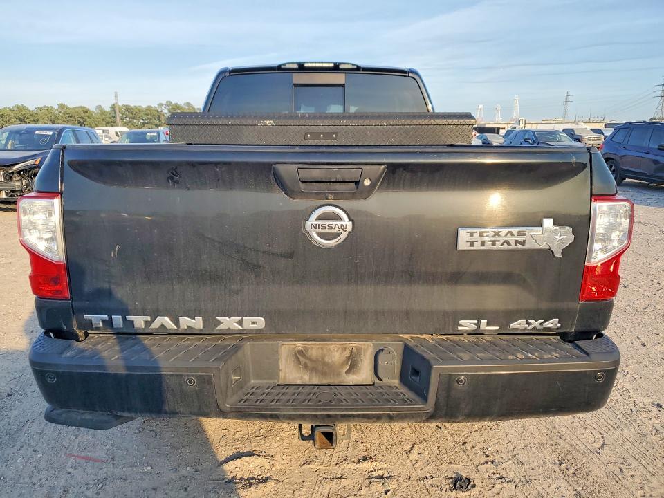2019 Nissan Titan XD SL