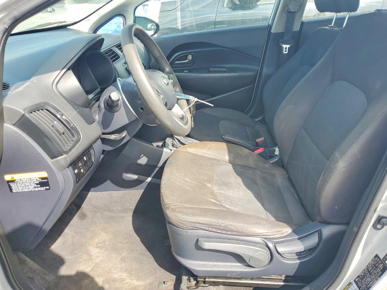 2015 KIA Rio lx
