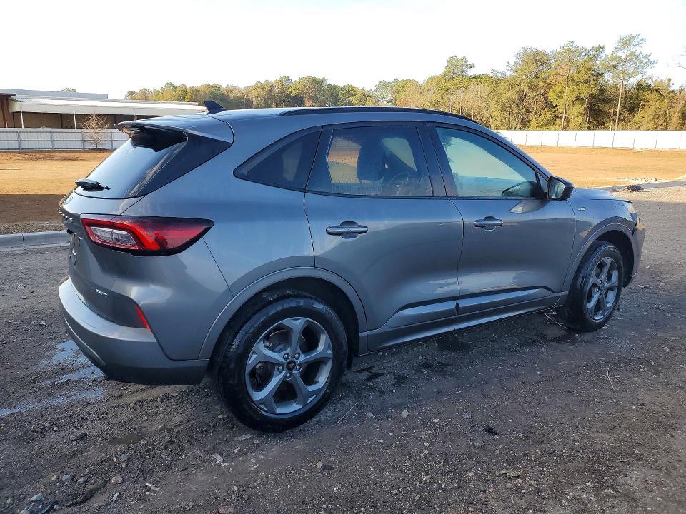 2024 Ford Escape st Line